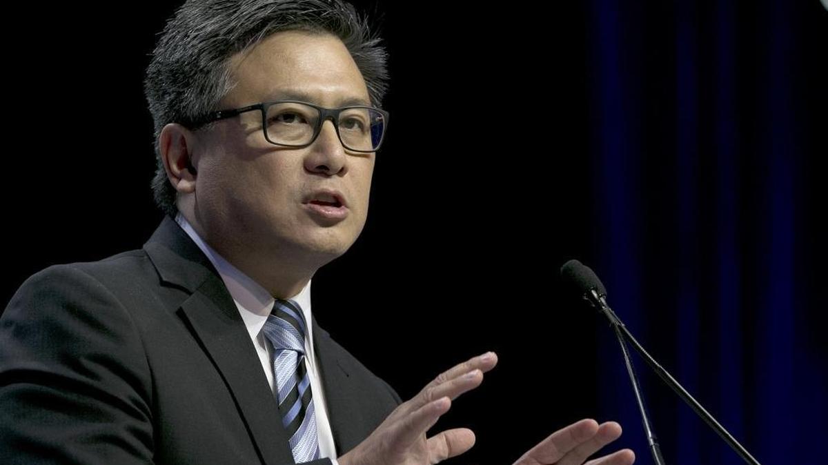 California state Treasurer John Chiang, a candidate for governor, speaks at the California Democratic Party’s 2017l convention.