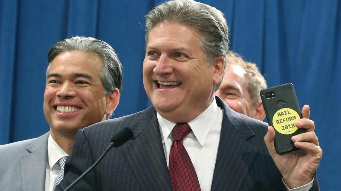 California could lead the way on criminal justice reform. First the Legislature must do away with cash bail