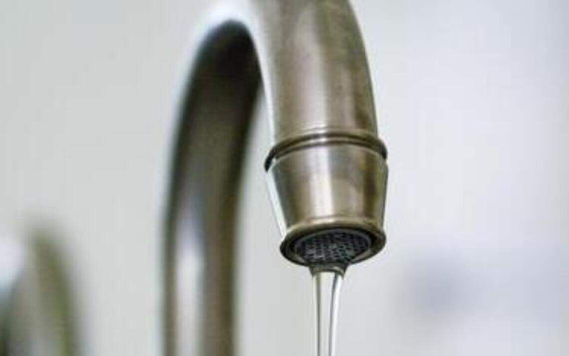 Let water flow in bathroom faucets