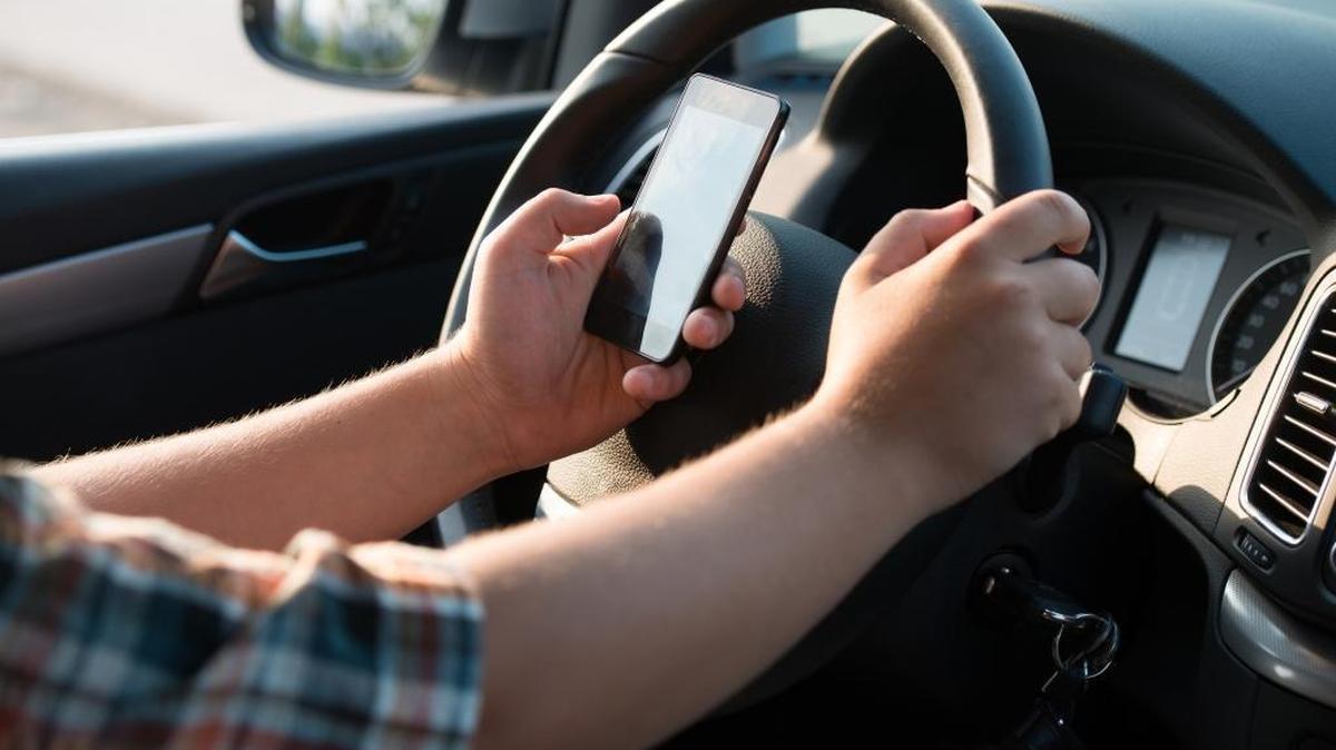 A new campaign led by the founder of Mothers Against Drunk Driving is focusing on distracted driving, including texting on phones.