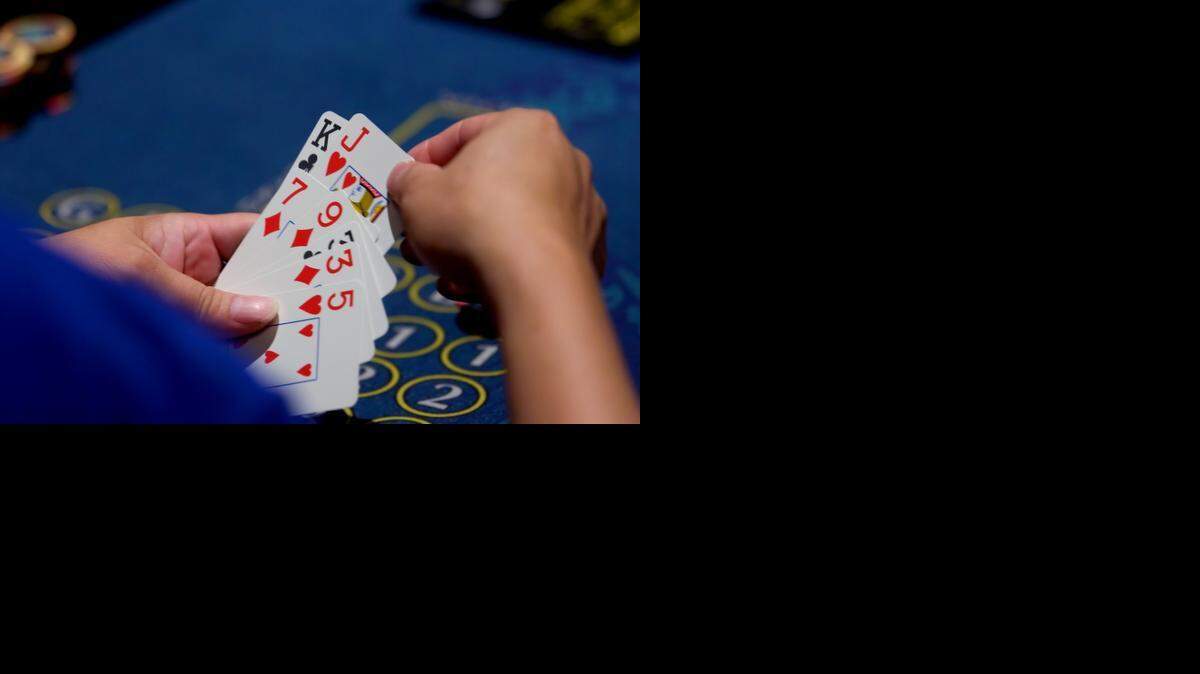 
California’s politically bifurcated system of regulating about 80 card rooms and providing oversight for 59 tribal casinos is highly dysfunctional, incapable of regulating what gambling is already legal in the state, let alone Internet poker, freelance writer Dave Palermo says.

