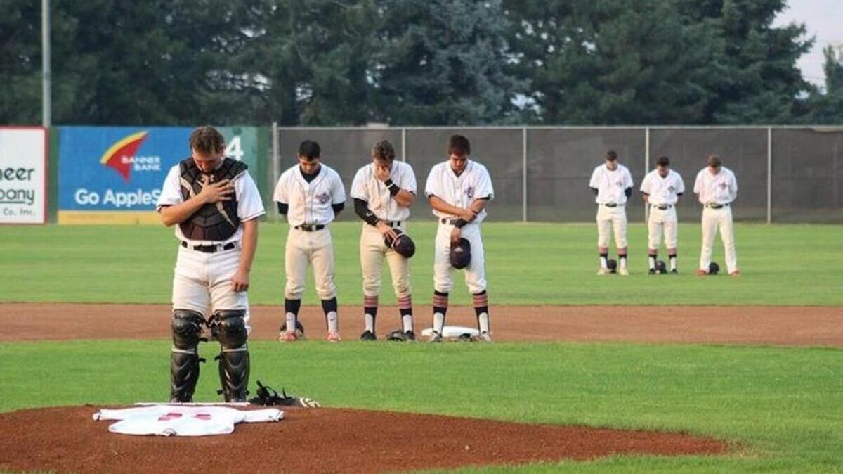 The Wenatchee AppleSox Baseball Club, a summer league for college baseball players in Washington state, had a moment of silence for Tommy Watanabe before Monday night’s game as his jersey No. 26 lay on the mound.