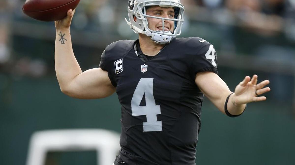 Oakland Raiders quarterback Derek Carr threw three touchdown passes in Sunday’s loss to the Pittsburgh Steelers.