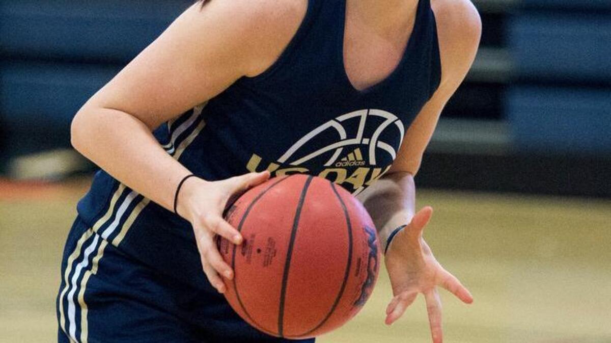 UC Davis forward Alyson Doherty practices Nov. 3, 2015, in Davis.
