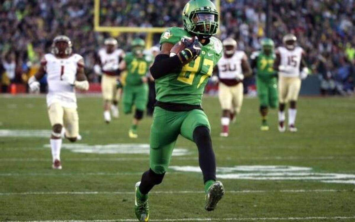 
Oregon wide receiver Darren Carrington, scoring against Florida State during the Rose Bowl on Jan. 1, will be part of the powerful offense the Ducks will put up against Ohio State in Monday night’s national championship game at AT&T Stadium in Dallas. Game time is 5:30 p.m.
