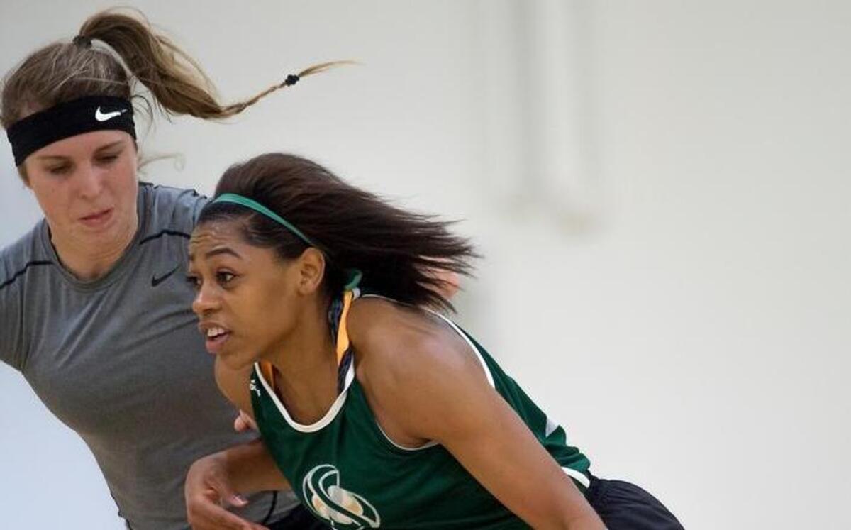 Adella Randle-El, right, drives during a Sacramento State practice on Nov. 5, 2015.
