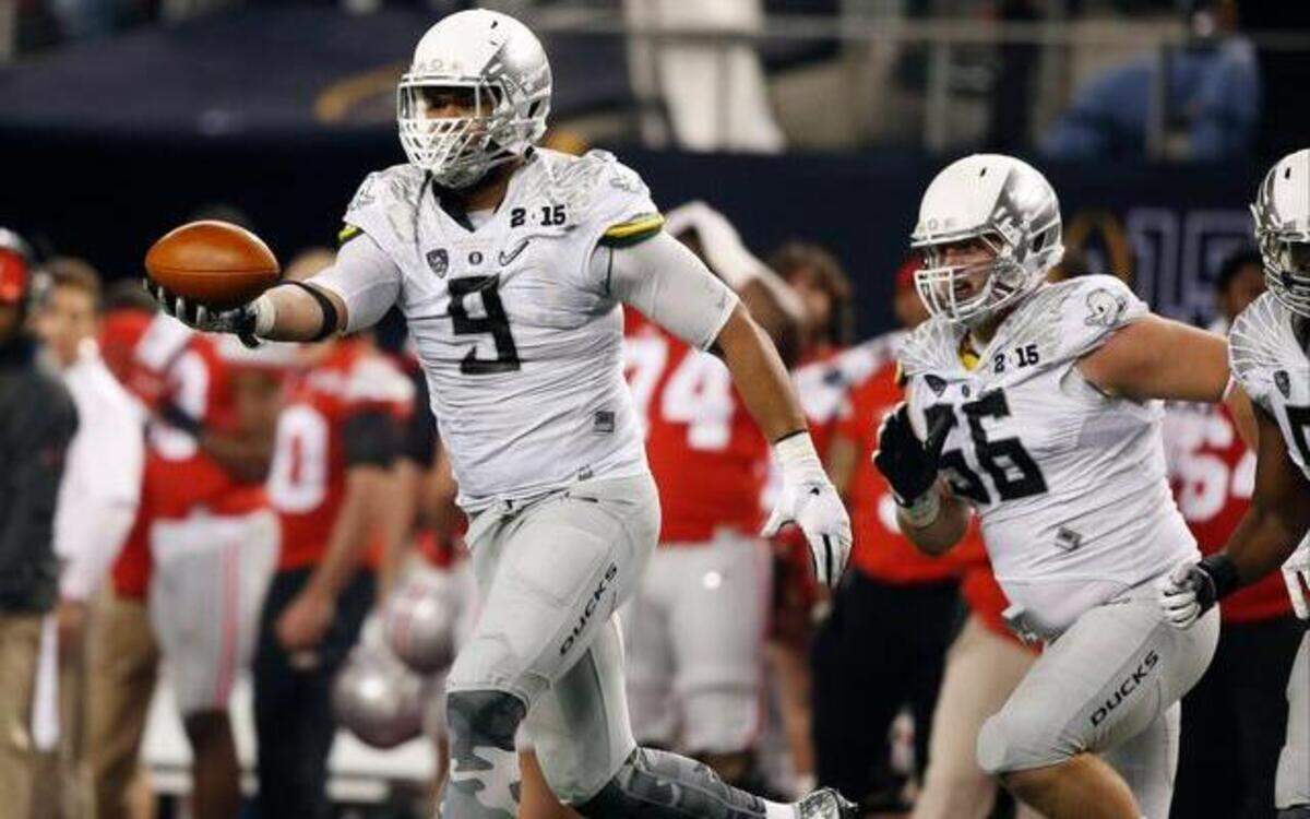 
Oregon defensive end Arik Armstead reacts after recovering a fumble in Monday’s national title game vs. Ohio State.
