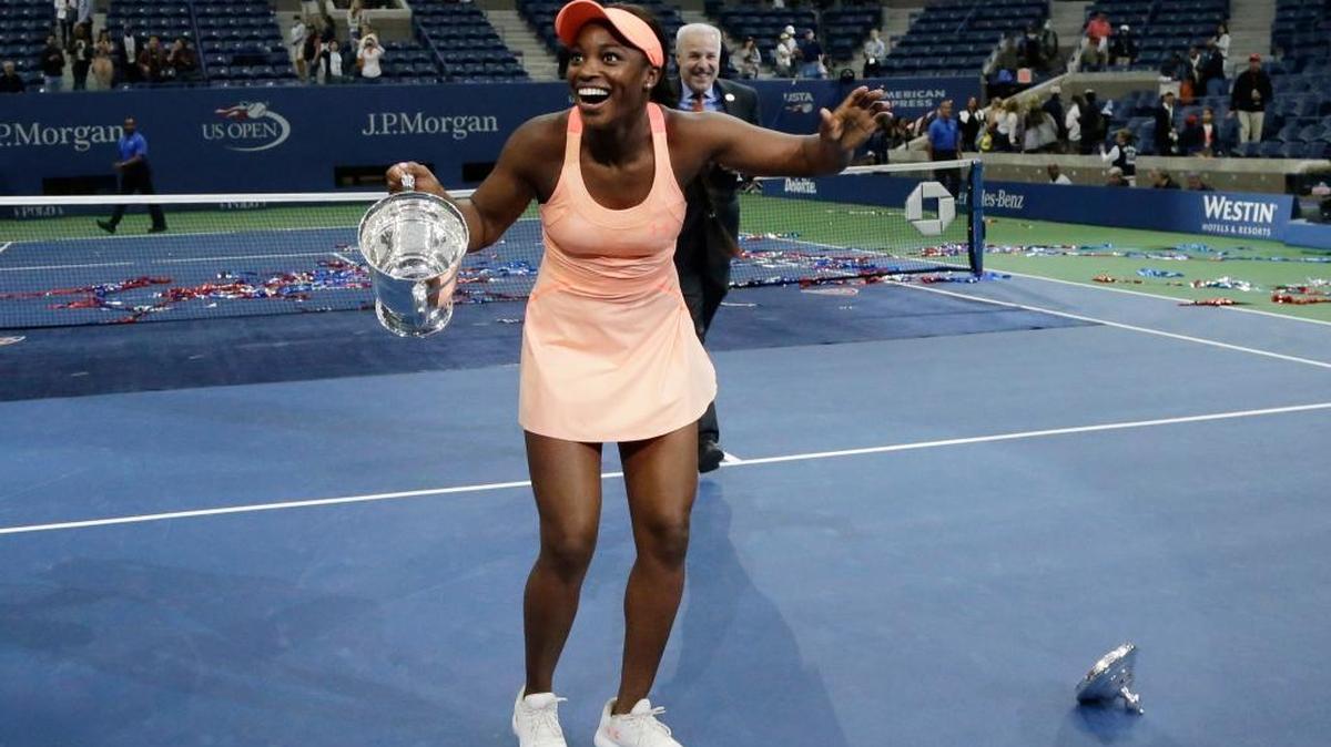 Sloane Stephens, of the United States, reacts after dropping the lid to the championship trophy after the women’s singles final of the U.S. Open tennis tournament, Saturday, Sept. 9, 2017, in New York. Stephens beat Madison Keys, also of the United States.