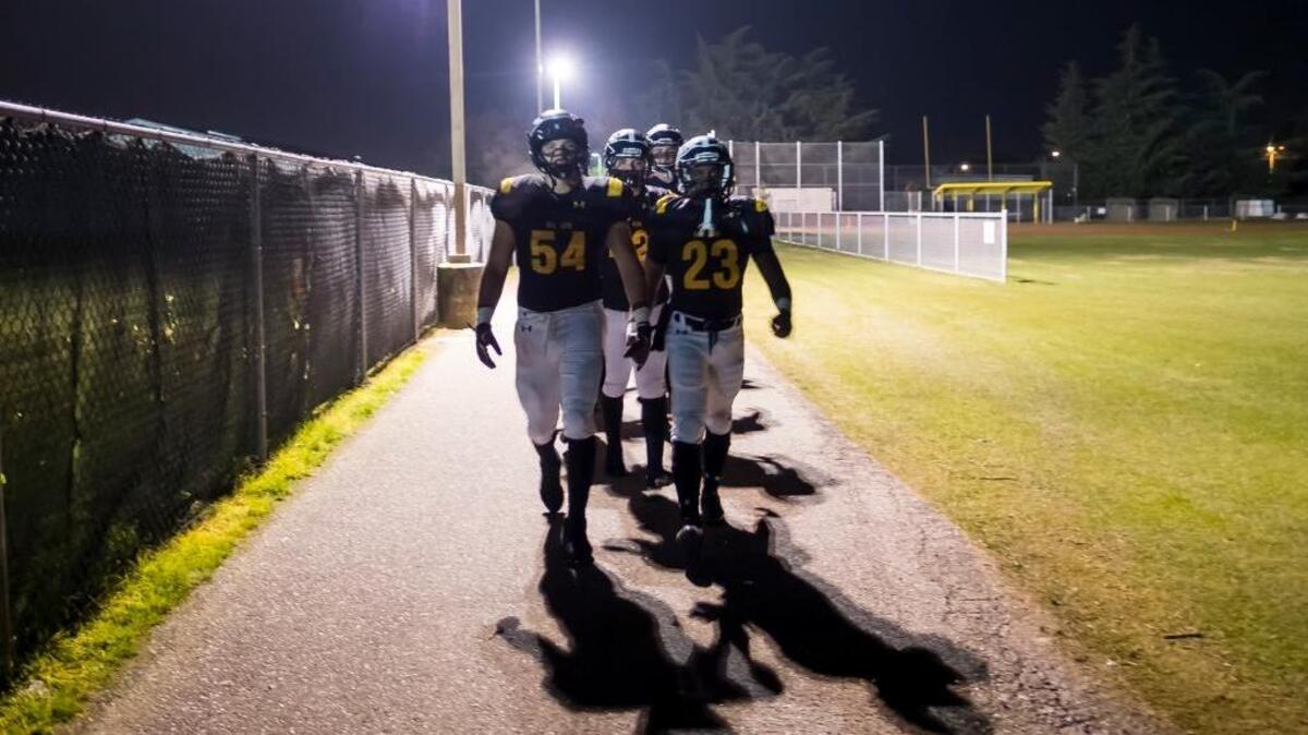 What player emerged from the crowd on Friday, September 29?