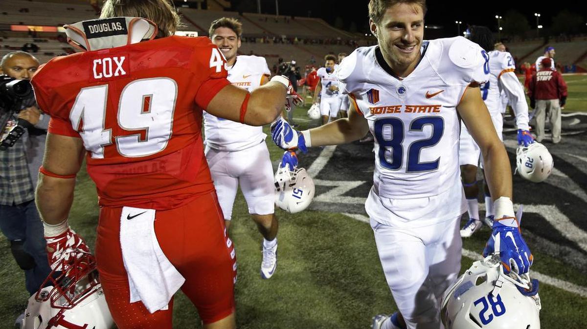 Former Boise State wide receiver Thomas Sperbeck, right, signed as a free agent with the Tampa Bay Buccaneers on Thursday. The team had released him last summer.