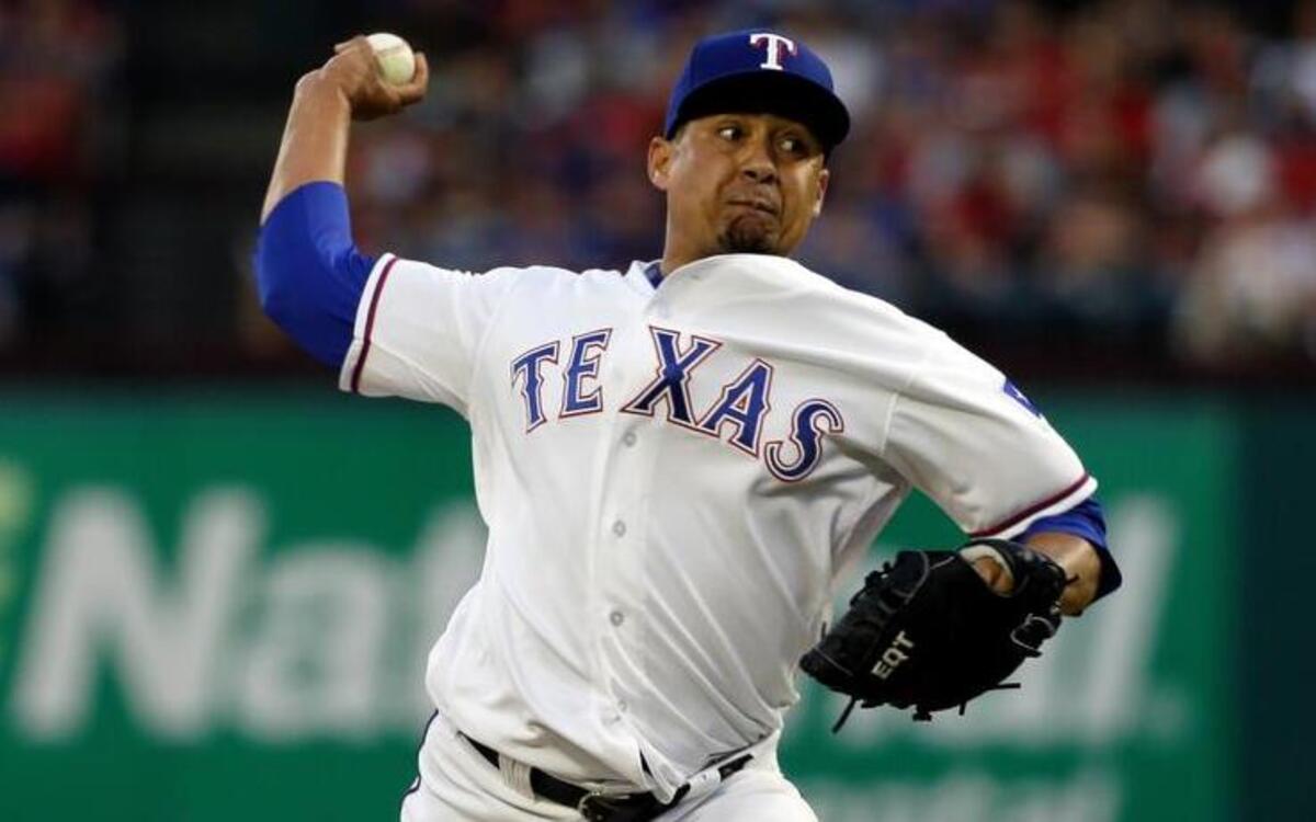 Texas Rangers relief pitcher Ernesto Frieri was sold to the Seattle Mariners for $1 on Tuesday.