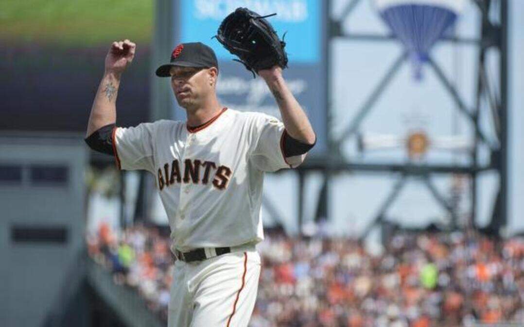 
Giants right-hander Tim Hudson will start his first World Series game in a long, distinguished career when he takes the mound Friday night in Game 3 against the Kansas City Royals at AT&T Park in San Francisco.
