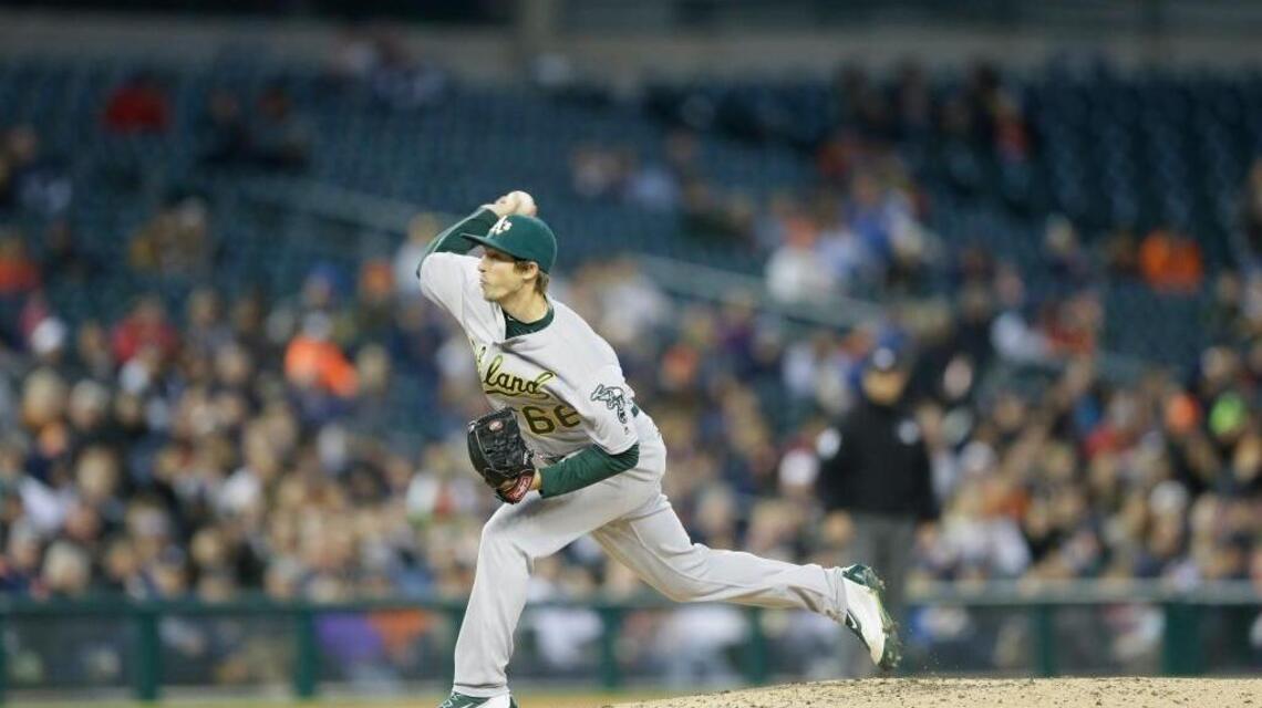 Ryan Dull, unheralded A’s reliever, makes habit of stranding runners