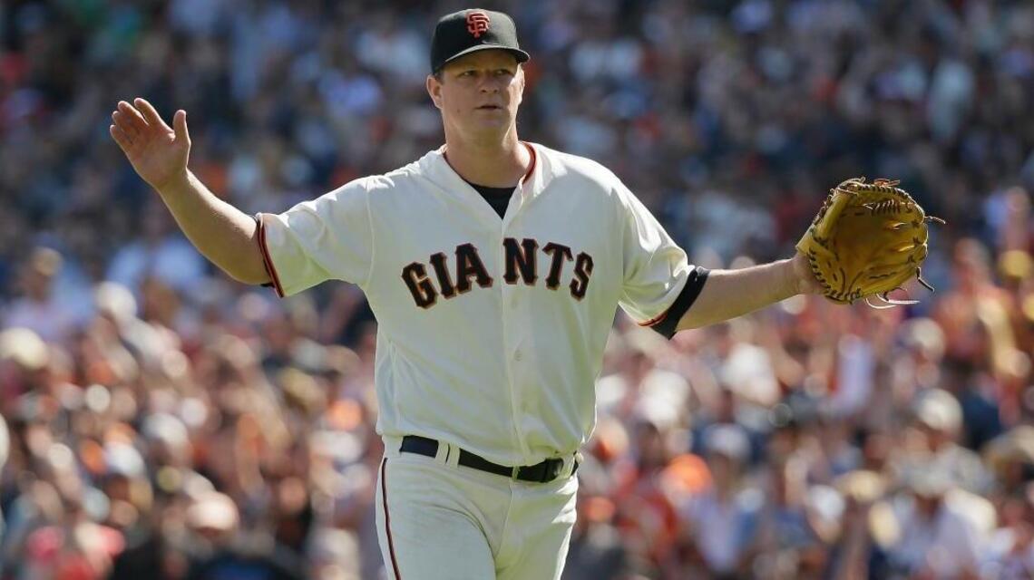 ‘Class act’ Matt Cain’s final start earns hugs, applause and lots of love on Twitter