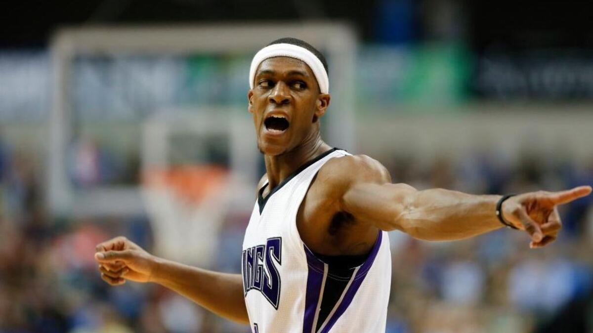 Rajon Rondo (9) shouts at the Kings’ bench as they play the Dallas Mavericks on Thursday, March 3, 2016, in Dallas. The Kings won 104-101.