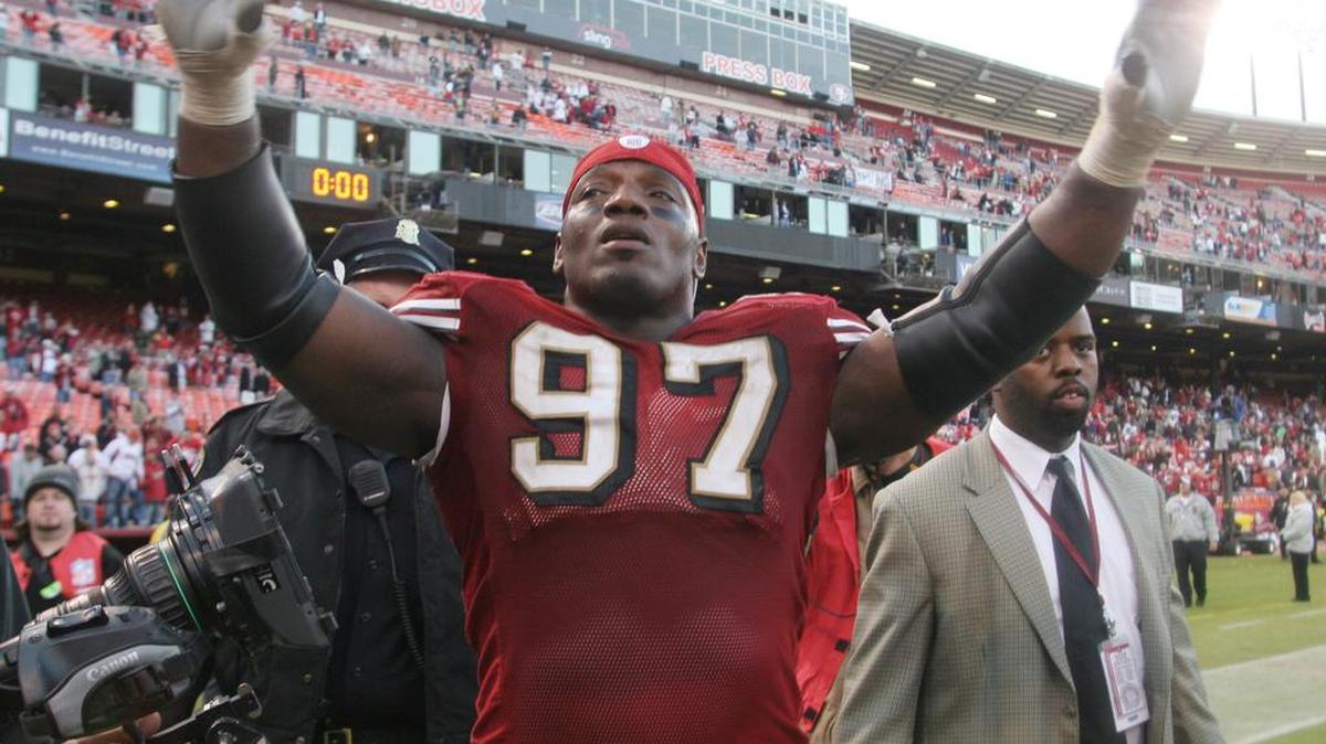 Bryant Young, DL – Young was a four-time Pro Bowl selection for the 49ers and was named to the NFL 1990s All-Decade Team. Young, who played an instrumental role as a rookie during the 49ers’ Super Bowl championship season in 1994, finished his career with 89.5 sacks and 618 tackles in 208 games over 14 seasons. ... 49ers defensive lineman Bryant Young waves to the crowd after the 49ers beat the Tampa Bay Buccaneers 21-19 on Dec. 23, 2007, in San Francisco.