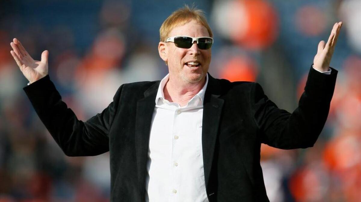 Oakland Raiders owner Mark Davis has reportedly cited a $500 million gap between what the team could contribute and what a new stadium in Oakland would cost.
