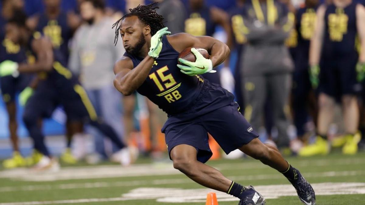 UTEP running back Aaron Jones runs a drill at the NFL scouting combine March 3 in Indianapolis. The 49ers had a private workout with Jones earlier this month, according to a league source.