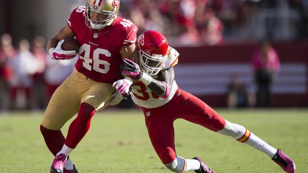 
The 49ers continue to winnow away at their tight end depth. On Friday they dealt Derek Carrier to Washington for a fifth-round pick.
