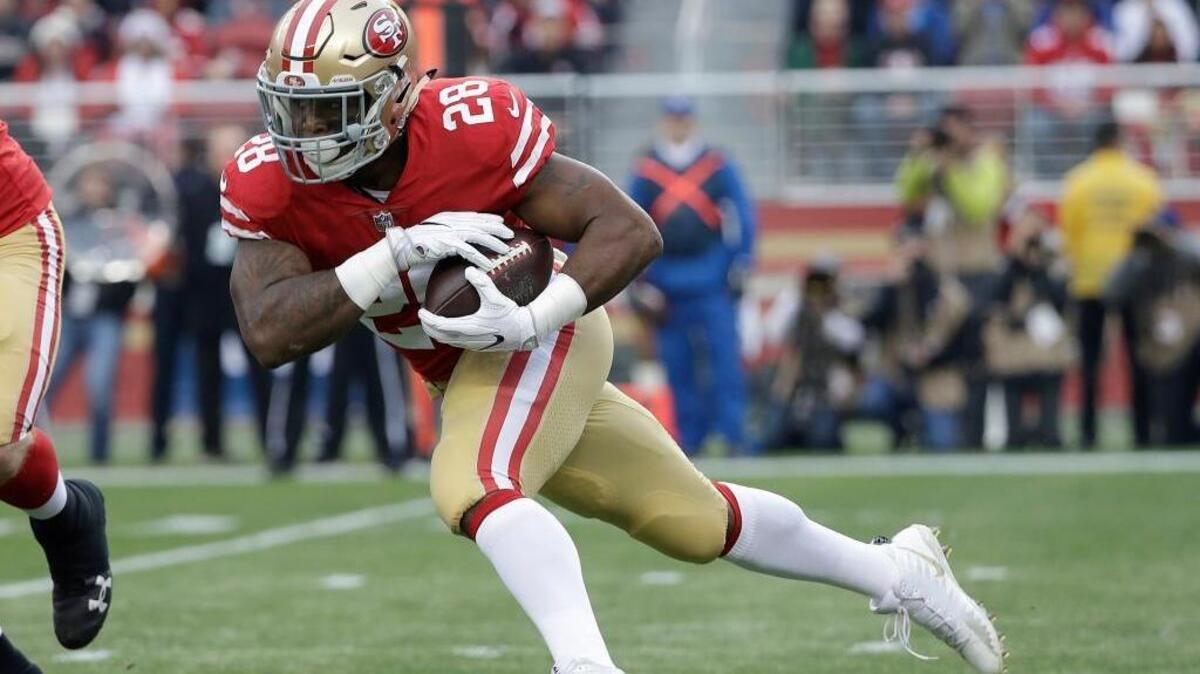 San Francisco 49ers running back Carlos Hyde needs 139 rushing yards for a career-best in that category.