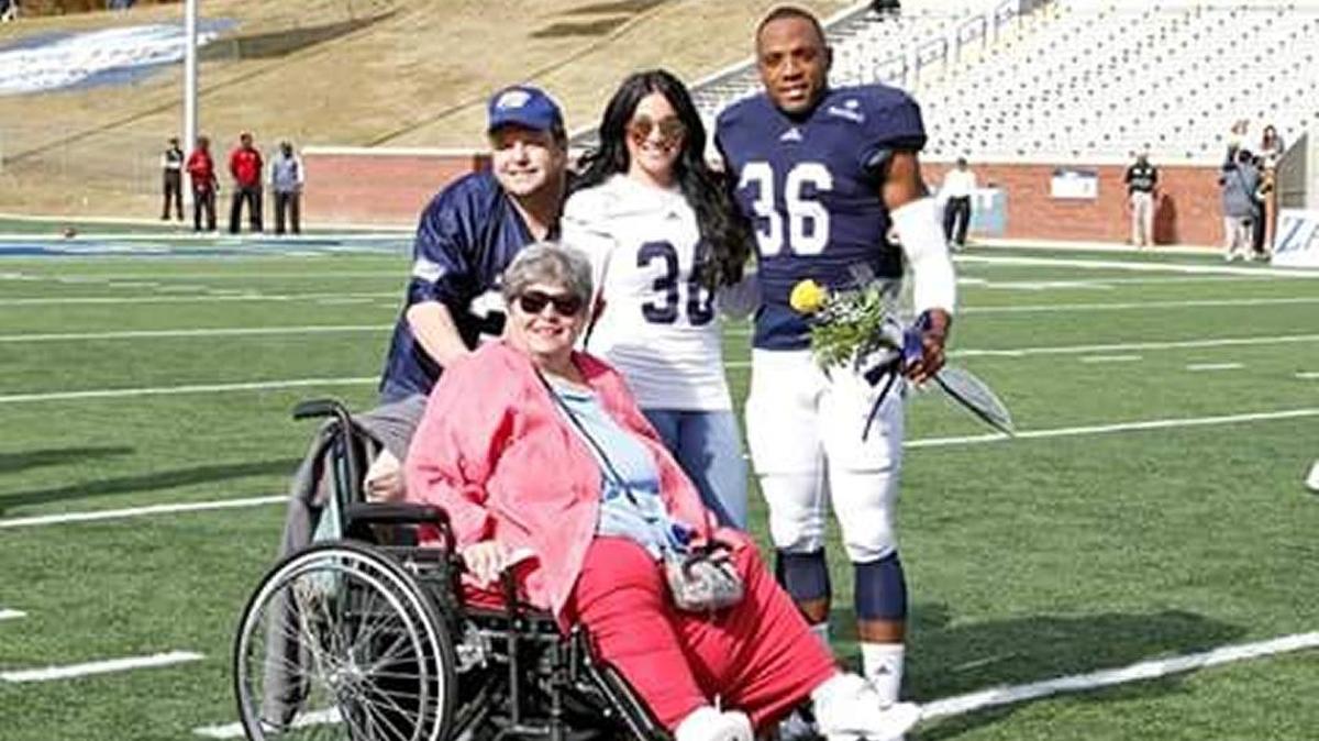 Matt Breida, fiancee Silvana Paonessa and parents, Mike and Terri Breida, at Georgia Southern