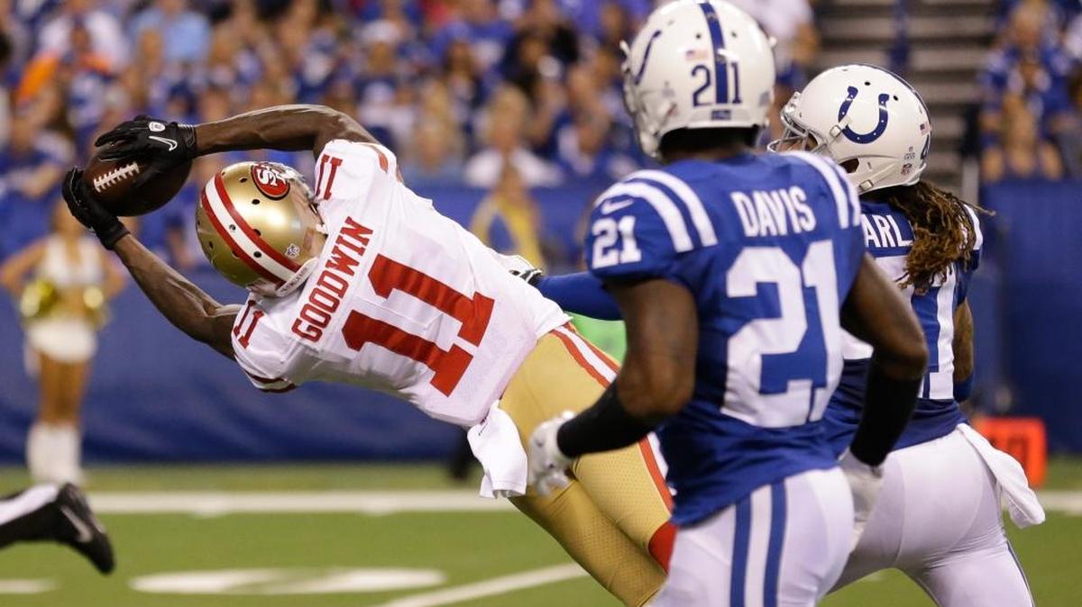 49ers receiver Marquise Goodwin (11) hauls in a catch during the second half Sunday against the host Indianapolis Colts.
