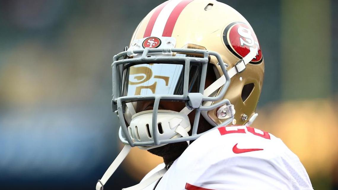 San Francisco 49ers running back Carlos Hyde (28) warms up before an NFL football game against the Oakland Raiders in Oakland, Calif., Sunday, Dec. 7, 2014.