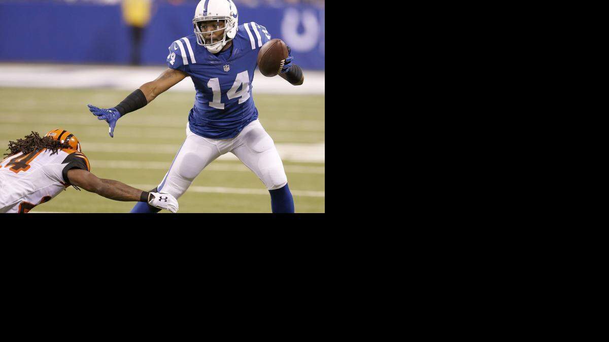
Free-agent wide receiver Hakeem Nicks (14), making a move for the Indianapolis Colts during this year’s NFL playoffs, is in talks with the San Francisco 49ers, who are trying to further bolster their receiving lineup.
