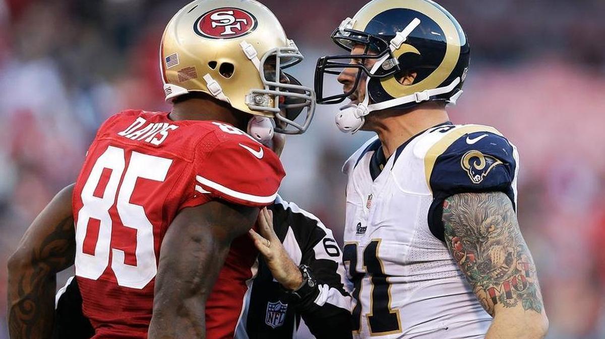 49ers tight end Vernon Davis says he can’t recall ever calling out quarterback Colin Kaepernick despite numerous reports that he did.