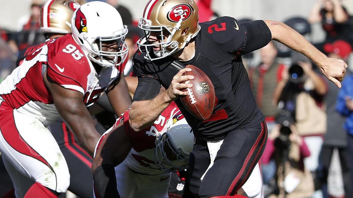 San Francisco quarterback Blaine Gabbert scrambles against Arizona on Sunday.