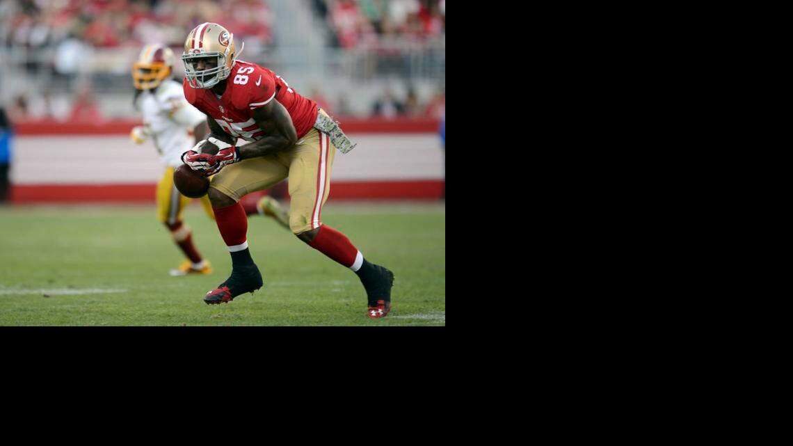 
Vernon Davis, Garrett Celek and Asante Cleveland will man the tight end position for the 49ers against Seattle.
