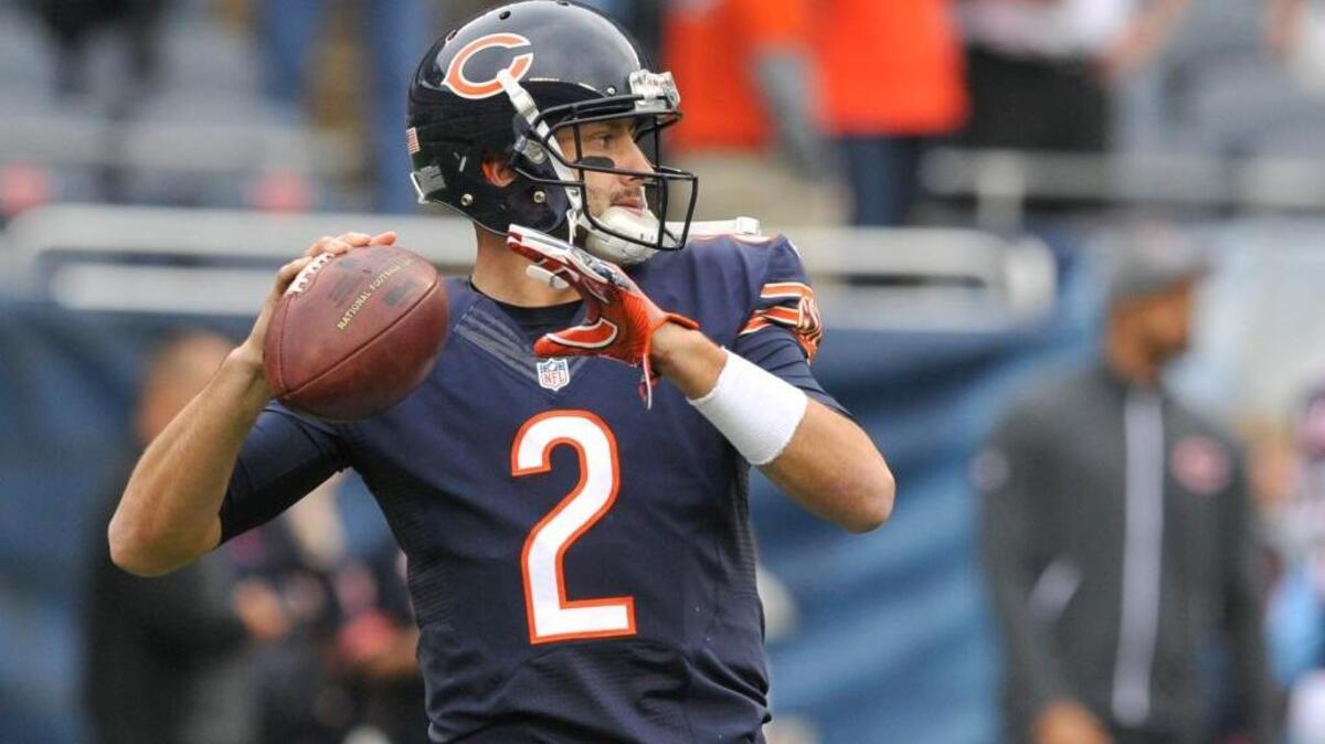 Chicago Bears quarterback Brian Hoyer warms up before an NFL football game against the Jacksonville Jaguars in Chicago on Sunday, Oct. 16, 2016. Hoyer has reportedly signed a two-year deal with the San Francisco 49ers.
