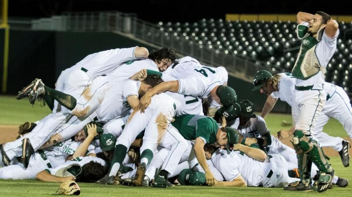 Sacramento State baseball swinging for dog pile at Stanford in NCAAs