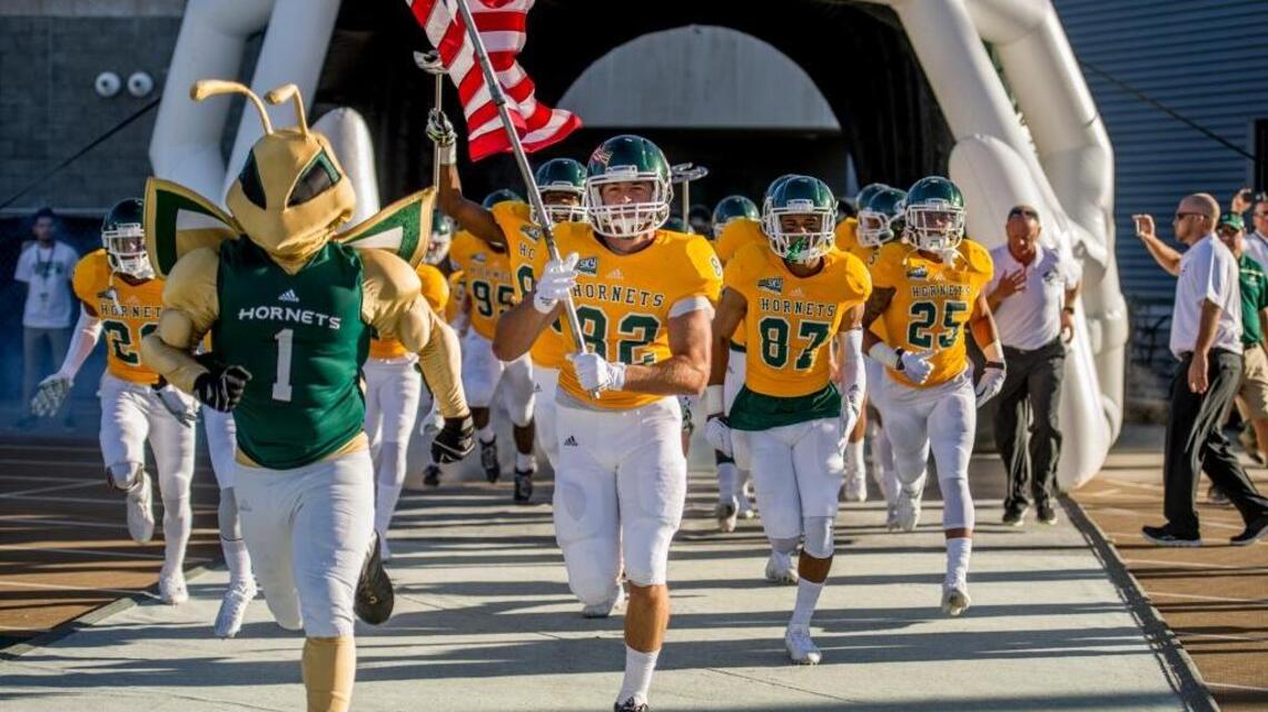 More likely to put up a fight: Sacramento State or Mayweather’s opponent?