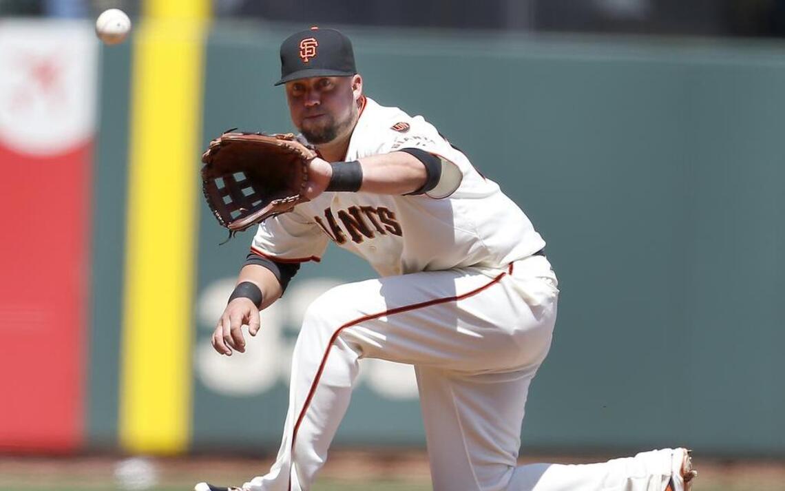 Leading Off: Giants’ Casey McGehee on the hot seat at the hot corner