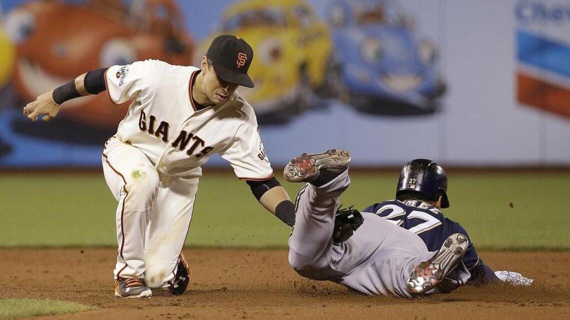 What’s the deal with Giants second basemen and back injuries?