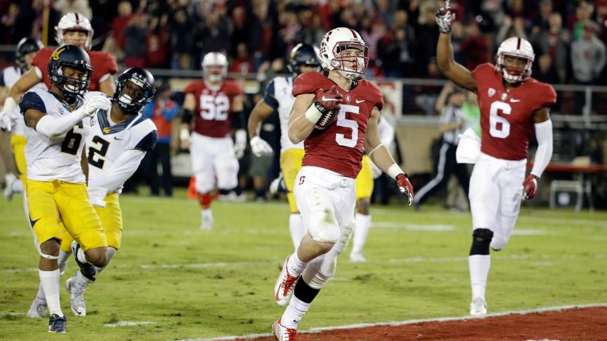Stanford running back Christian McCaffrey (5) scores a touchdown on a 49-yard catch against Cal during the first half an NCAA college football game Saturday, Nov. 21, 2015, in Stanford.